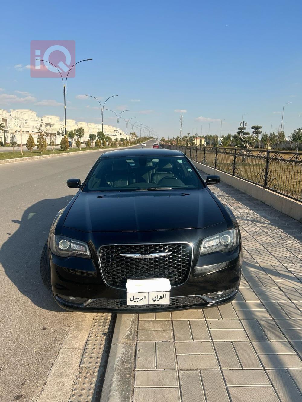 كرايسلر 300